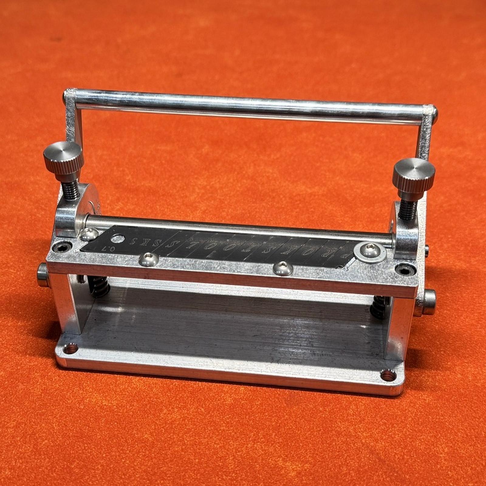 Leatherwork Manual - Manual Leather Peeling Machine, Leather Edge