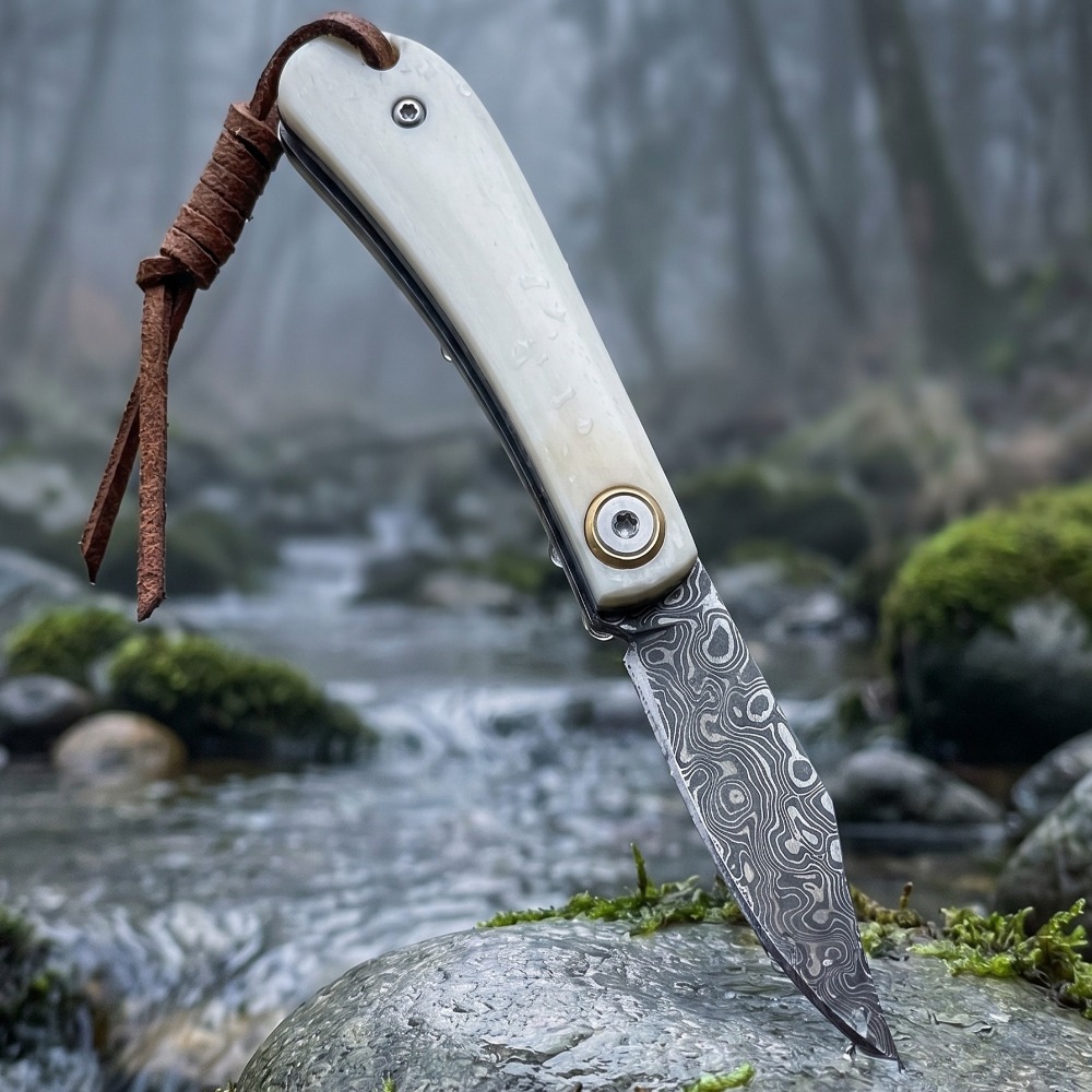Outdoor Folding Knife Bull Bon - مراجعة Bone Folder Tool وسعره