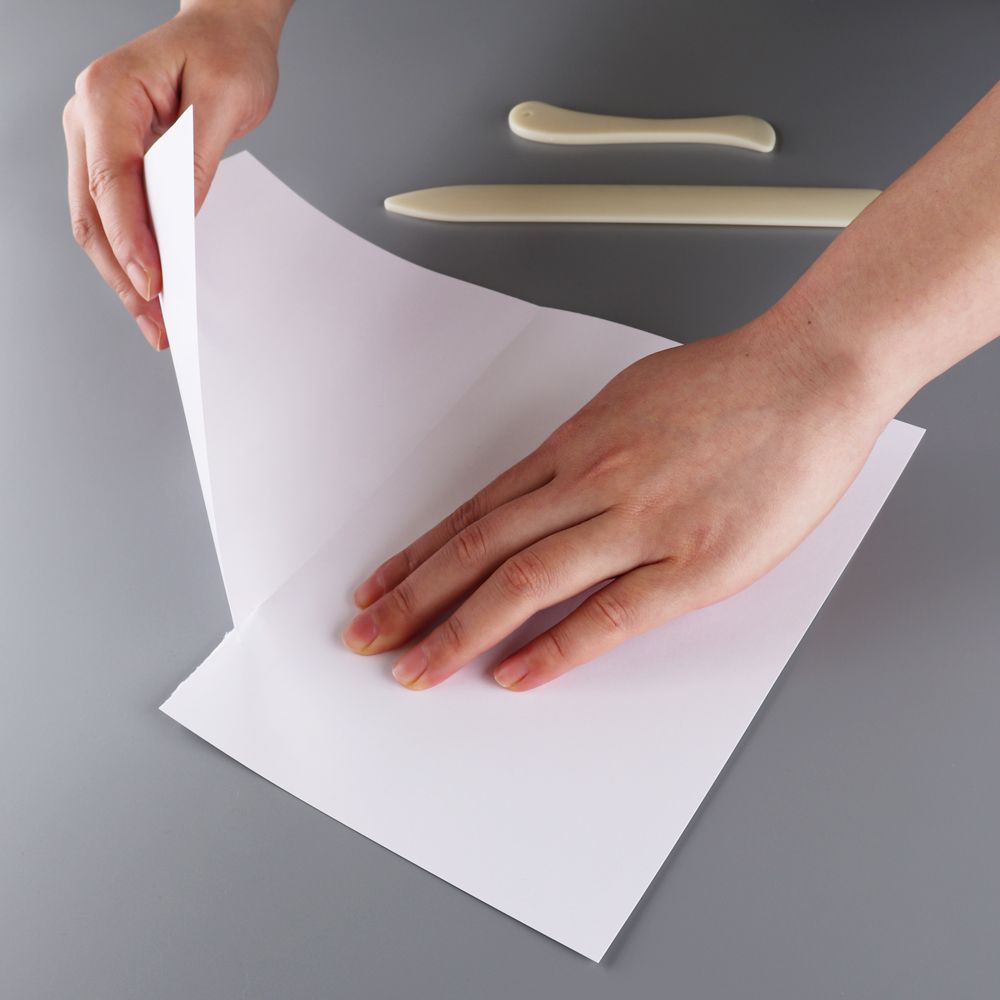 Paper Creaser and Bone Folder  - مراجعة Bone Folder Tool وسعره